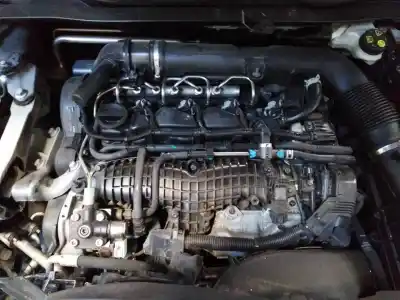 Veicolo di demolizione volvo v40 momentum dell'anno 2016 alimentato d4204t8