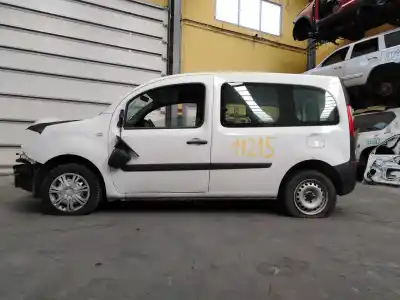 Veículo de Sucata renault kangoo emotion do ano 2015 alimentado k9k608