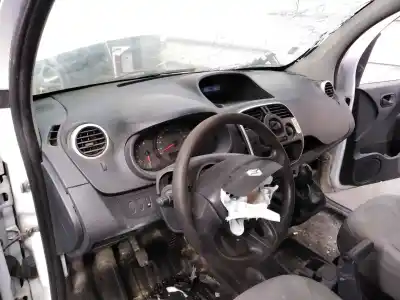 Veículo de Sucata renault kangoo emotion do ano 2015 alimentado k9k608