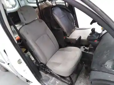 Veículo de Sucata renault kangoo emotion do ano 2015 alimentado k9k608