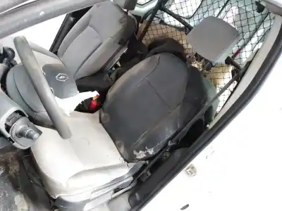 Veículo de Sucata renault kangoo emotion do ano 2015 alimentado k9k608