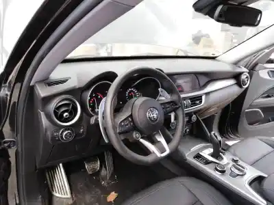 Veículo de Sucata alfa romeo stelvio (630) executive 4wd do ano 2021 alimentado 46346359