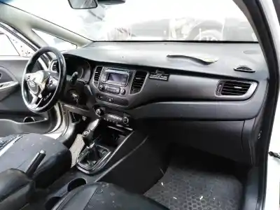 Veículo de Sucata kia carens ( ) drive do ano 2018 alimentado d4fd