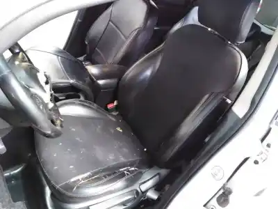 Veículo de Sucata kia carens ( ) drive do ano 2018 alimentado d4fd