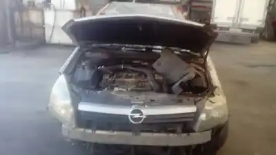 Véhicule à la ferraille opel astra h berlina cosmo de l'année 2006 alimenté z17dth