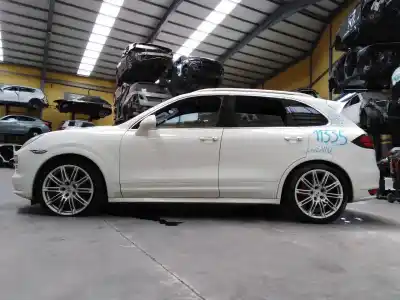 Vehículo de desguace PORSCHE CAYENNE (TYP 92AA) Diesel del año 2012 con motor CRCA