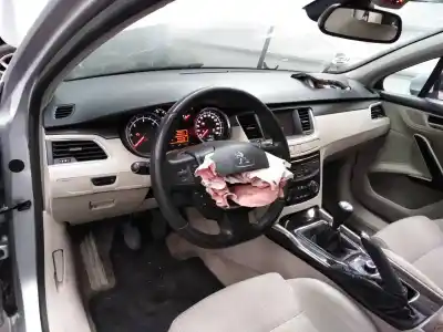 Véhicule à la ferraille peugeot 508 sw active de l'année 2013 alimenté rhf