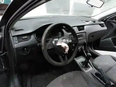 Veicolo di demolizione skoda octavia combi (5e5) active dell'anno 2015 alimentato cxxa