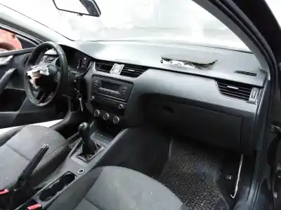 Veicolo di demolizione skoda octavia combi (5e5) active dell'anno 2015 alimentato cxxa