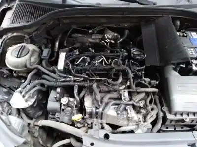 Veicolo di demolizione skoda octavia combi (5e5) active dell'anno 2015 alimentato cxxa