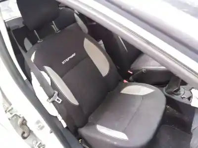 Veículo de Sucata dacia sandero stepway do ano 2016 alimentado h4b408