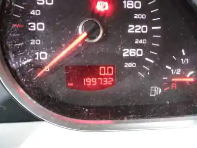 Veículo de Sucata audi a6 berlina (4f2) 2.0 tdi do ano 2011 alimentado caha