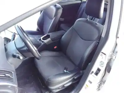Sloopvoertuig toyota prius (nhw30) plug-in hybrid advance van het jaar 2014 aangedreven 2zrfxe