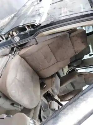 Véhicule à la ferraille land rover discovery (lt) td5 de l'année 1999 alimenté 15p