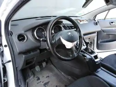 Scrapping Vehicle peugeot 5008 allure of the year 2016 powered bh01