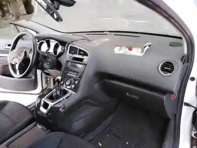 Scrapping Vehicle peugeot 5008 allure of the year 2016 powered bh01