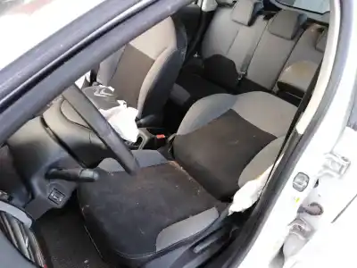 Veicolo di demolizione citroen c3 collection dell'anno 2015 alimentato hm01