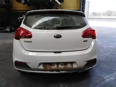 Vehículo de desguace kia                                                cee´d                                                                                                                                                                                                                                                      drive                                                                                                                                                                                                                                                      del año 2014 con motor d4fc