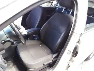 Sloopvoertuig skoda rapid active van het jaar 2016 aangedreven cxma