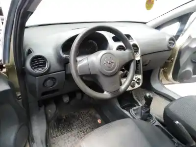 Veicolo di demolizione opel corsa d cosmo dell'anno 2008 alimentato z13dtj