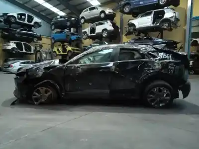 Vehículo de desguace MAZDA CX-30 Selection 2WD del año 2020 con motor PEXN