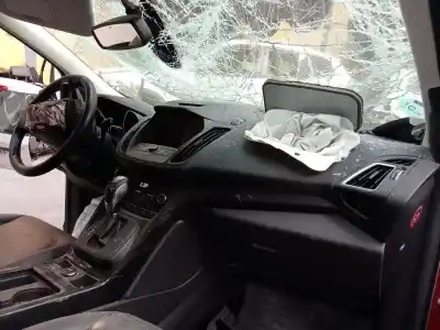 Здавання транспортного засобу ford                                               kuga (cbs)                                                                                                                                                                                                                                                 titanium року 2016 потужний t7ma