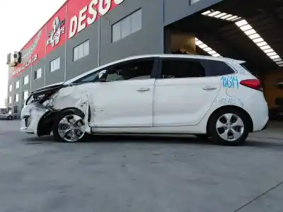 Veículo de Sucata kia carens ( ) drive do ano 2014 alimentado d4fd