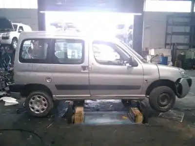 Veicolo di demolizione peugeot partner (s2) combi plus dell'anno 2007 alimentato 9hx