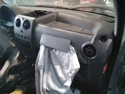 Veicolo di demolizione peugeot partner (s2) combi plus dell'anno 2007 alimentato 9hx