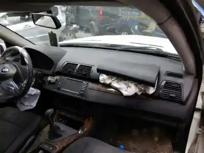 Veículo de Sucata bmw x5 (e53) 3.0d do ano 2003 alimentado 306d1