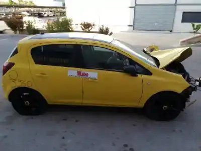 Veículo de Sucata opel corsa d ´´111 years´´ do ano 2011 alimentado a13dtr