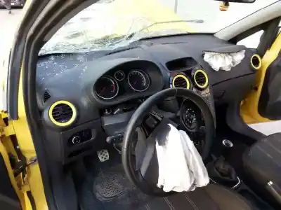 Veículo de Sucata opel corsa d ´´111 years´´ do ano 2011 alimentado a13dtr