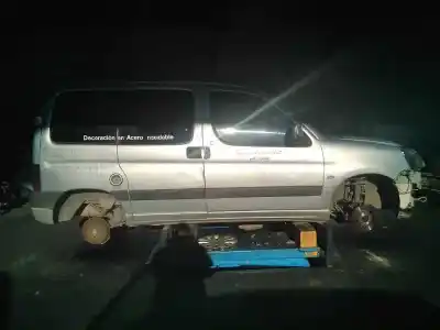 Vehicul casat peugeot partner (s2) * al anului 2002 alimentat 