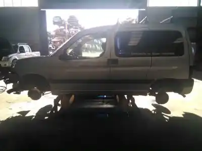 Vehicul casat peugeot partner (s2) * al anului 2002 alimentat 