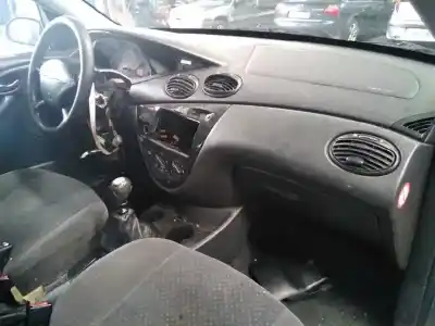 Scrapping Vehicle ford focus berlina (cak) ambiente of the year 2002 powered c9db