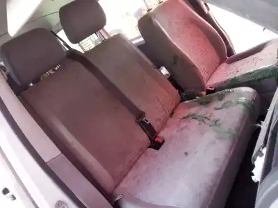 Veicolo di demolizione volkswagen t5 transporter (7e) kasten-mittelhochdach dell'anno 2011 alimentato caac