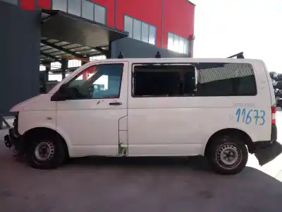 Veicolo di demolizione volkswagen t5 transporter (7e) kasten-mittelhochdach dell'anno 2011 alimentato caac