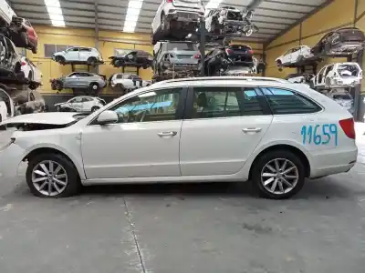 Здавання транспортного засобу skoda                                              superb combi (3t5)                                                                                                                                                                                                                                         ambition року 2013 потужний cffb