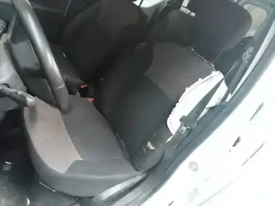 Sloopvoertuig dacia dokker ambiance van het jaar 2018 aangedreven k9k626