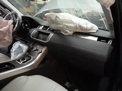 Veículo de Sucata land rover evoque pure do ano 2017 alimentado 204dtd