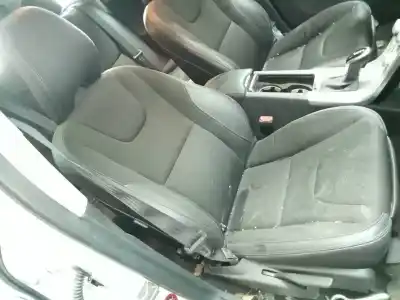 Veicolo di demolizione volvo xc60 r-design momentum dell'anno 2017 alimentato d4204t4