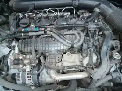 Veicolo di demolizione volvo xc60 r-design momentum dell'anno 2017 alimentato d4204t4