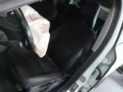 Veicolo di demolizione volvo xc60 r-design momentum dell'anno 2017 alimentato d4204t4