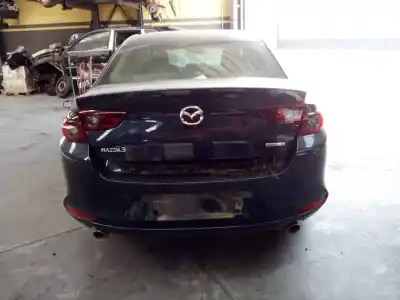 Vehicul casat mazda 3 sedán (bp) evolution-x al anului 2022 alimentat hfy7