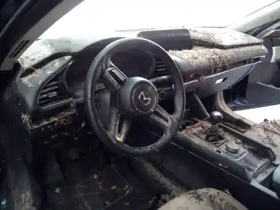 Vehicul casat mazda 3 sedán (bp) evolution-x al anului 2022 alimentat hfy7