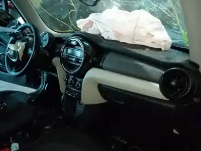 Здавання транспортного засобу mini mini (f56) one року 2014 потужний b38a12a
