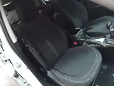 Scrapping Vehicle kia sportage drive 4x2 of the year 2012 powered g4fd