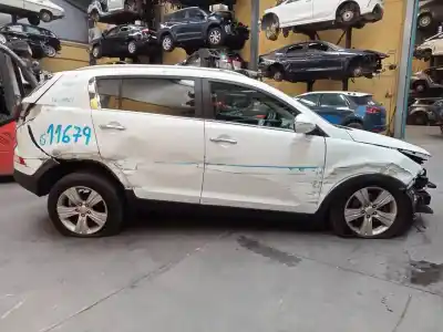 Scrapping Vehicle kia sportage drive 4x2 of the year 2012 powered g4fd