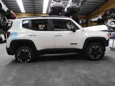 Verschrottungsfahrzeug jeep                                               renegade                                                                                                                                                                                                                                                   trailhawk 4wd                                                                                                                                                                                                                                              des jahres 2015 angetrieben 55263088