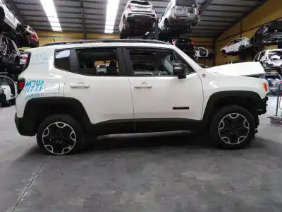 Veículo de Sucata JEEP RENEGADE Trailhawk 4WD do ano 2015 alimentado 55263088